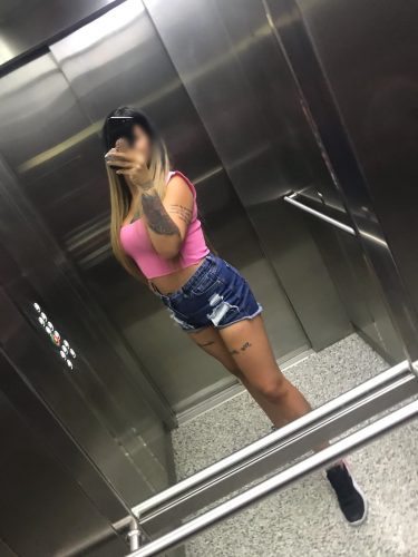 Karatay'da Büyüleyici Kumral, Zarif Tavırlı Konya Escort Bayan